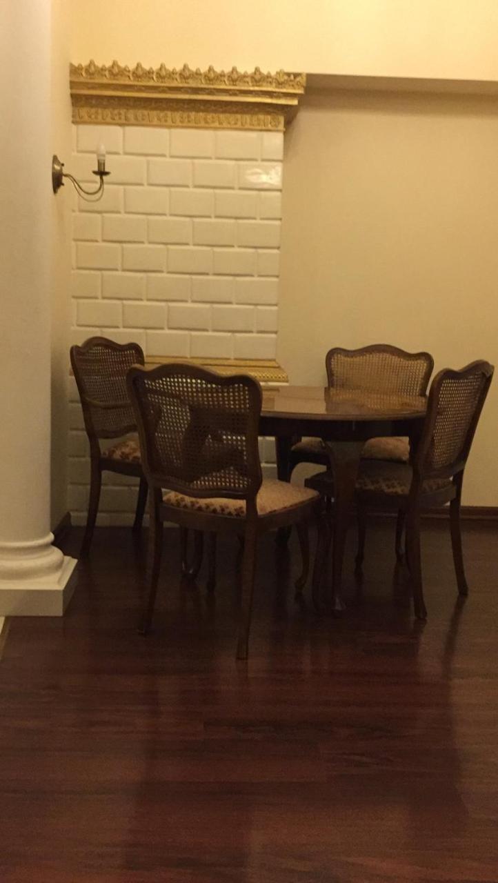 Cozy Studio Near Greek Square Apartment โอเดสซา ภายนอก รูปภาพ